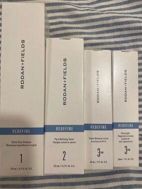 Rodan + Fields Redefine Skincare Set — White and Blue